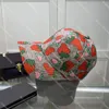 Projektant pełny truskawkowe czapki piłki