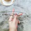 2024 Lüks Tasarımcı CH Güneş Gözlüğü Kadınlar İçin Krom Gözlükler Çerçeveler Çiftler Büyük Düz Göz Koruma Düz Moda Uygun Kalp Gözlük Çerçeve Gözlük 4RVR