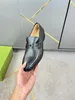 Markenlaobers Designer Herumn Berühmtheit mit Bienenlederschuhen Loafer Plattform Männerschuhe Kleider Schuh Luxus hochwertige echte Lederstiefel mit Schachtel