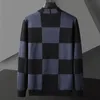 Style coréen automne tricoté Cardigan pull tendance marque mode Plaid Cardigan manteau hommes loisirs kaki bleu hommes chandails 240115