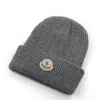 Bonnet designer bonnet de luxe bonnet épaissi automne et hiver couleur unie casquette de laine mode féminine protection de l'oreille bonnet tricoté protection contre le froid chaud