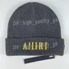 amigim Designer Beanie Cappelli alla moda da donna per uomo Berretto caldo Berretti con teschio Designer Cappello lavorato a maglia Cappelli invernali popolari Cappellini classici con stampa di lettere 323