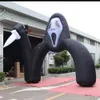 Hurtownia giganta świątecznego Black Scary Skull Ghost Arch Inflatible Archway Halloween with Air Blower for Yard Party Decoration