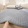 Winter Thick Queen Bed Sheet Milk Fleece Warm Double Bedspread Mattress Cover Home Textiles Nonslip Machine Washable 240116