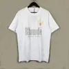 Rhude Tシャツの夏のデザイナーT DHIRT MEN Tシャツトップラグジュアリーレタープリントシャツ男性女性服