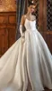 Nowoczesne satynowe sukienki ślubne syreny nowe długie rękawowe sukienki ślubne z tyłu koraliki aplikacje szczotki szczotki de vestido Dostosowane H24072