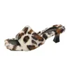 Tofflor damskor 2024 Summer Street mode kvinnors leopard tryck sexig stilett modern pantuflas de mujer