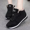 Zapatillas de deporte para mujer que mantienen el calor en invierno con zapatos de piel para deportes negros Chaussure Femme pareja tenis femenino 240115