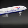 Diecast 18cm 1 400 B777-300モデルBritish Airways Airlines Plastic Base Landing Gears Alloy Aircraft Plane Airliner 240115