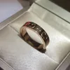 2021 Nya parbandet Rings Gold Rose Platinum Tre färger tillgängliga Fashion Party Wedding Simple Jewelry Unisex250H