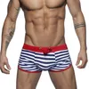 Cuecas masculinas moda listrada roupa interior fendas laterais personalidade troncos de natação juventude praia maiôs