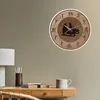 Horloges murales Patinage artistique Texture en bois Horloge imprimée Chambre de filles Montre suspendue silencieuse Sport d'hiver Décor à la maison Patineurs sur glace Cadeau