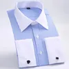 Chemise habillée rayée à poignets français classiques pour hommes Poche plaquée unique Chemises de mariage à manches longues Standardfit Bouton de manchette inclus 240115