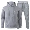 Tracksuit män tröja pullover designer ensemble jogging kostym sets hoodie track kostymer smal passande vit pullover hooded