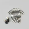 Pullover 2023 New Baby Long Sleeve Striped Romper Cotton Newborn Numbor Chemuit Cotton Cotton Most Toddler Boy Boy Girl Clothes H240508