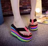 2024 Wholesale Women Flip Flops Flops New Shicay Bottom Platformers Sloper Slope Beach Female Rainbow Clotful Clipper 27cn#