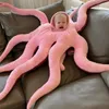 Octopus Throw Pillow Animal de peluche Lindo bebé Octopus Wearable Throw Pillow Jumbo Juguete de peluche grande Regalo de fiesta de cumpleaños para niños 240117