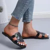 2024 Nieuwe Zomer Vrouwen Slippers Romeinse Mode Ontwerper Platte Schoenen Latex Zachte Zool Schoenen Vrouwen Ademend Strand Flip 240117