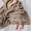 Stickat personligt namn Baby Shower Born Baby Gift Soft Breattable Filt Brodered Kids Cotton Nap Filt 240116