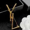 20style Luxury Brand Designer jewelry Letter Brooches Crystal Brooch Pin titanium steel Fashion Jewelry Accessories