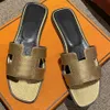 مصمم شرائح صندل Slippers Beach Classic Flat Sandal Luxury Summer Lady Leather Flops Flops