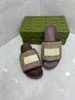 Topp med högklackade skor Ankle Strap Platform Heels Sandaler Pumpar Gold Silver Chunky Block Dress Shoes 0111