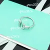 Designer Ring Made In Italy 316L Titanium Steel Engrave White Shell LOVE T Gold Sier Rose Rings Women Girl Wedding Jewelry Lady Party 6 7 8 USA Size