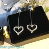 2024 New Age Jewelry Designer Rock Sugar Peach Long Style Tassels Söt hjärtform Super Immortal Diamond Three Love Earrings