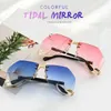 Nya oregelbundna fälgfria solglasögon Kvinnor Brand Designer Alloy Frame Overize Gradient Sun Glasses Fashion Female Clear Shades 230920