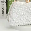 Luxur Crystal Evening Clutch Bag Lady Elegant Wedding Purse Women Plast Pearl Handväskor Fest Middag Bling Axelväskor 240117