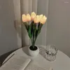 テーブルランプ2024ランプベッドサイドリビングルームガーデンブーケインテリアデコレーションエルベッドルームチューリップ人工花EST