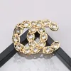 Luxur Designer Brosch Gold-Plated Pin Brosches Fashion Style Jewel Girl Elegant Rhinestone Brosch Premium Present Wedding Party Jewelry Accessory