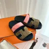 schwarz weiß rote sandale tazz rutschere flip flop designer lässige schuhe luxurys sommer mäste flache ferse schieber schieber leder schuh für Frauen wandrunde rosa slide sandale mault