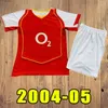 Enfants Rétro HIGHBURY SOCCER JERSEYS PIRES HENRY REYES Rétro JERSEY BERGKAMP ADAMS 02 04 05 06 2002 2004 2005 2006 2003 taille enfant 16-28