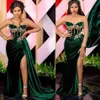 Emerald Green African Prom Party Dresses Sexig slits Sweetheart Arabic Aso Ebi Velvet Plus Size Evening Endast Glowe Wear2266