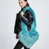 Mode Love Heart Faux Fur Crossbody Bag For Women Luxury Soft Plush Shoulder Bags Y2K Lady Handväskor Fluffy stor tygväska 240117