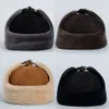 JERYAFUR, sombrero de cuero de invierno de alta calidad para hombre, piel de lana de cordero, orejeras gruesas cálidas, sombreros de bombardero, gorra de béisbol para hombre rusa 240116