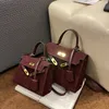 Fábrica atacado bolsa de ombro feminina 5 cores inverno moda bolsa de veludo simples e versátil cor sólida mochila de couro tendência retro borla bolsa 2363 #