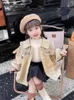 Cappotto da ragazza primavera e autunno 2024 Trench per bambini in stile occidentale Abbigliamento per bambini Neonata Sottile Lungo