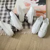 Casual schoenen merk designer schoenen retro reliëf leer veterschoenen mode trainer sport dames casual sport kleine witte schoenen