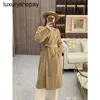 Designer Maxmaras Manteau en cachemire Manteaux de laine pour femmes Tissu original 101801 Manteau avec laine polaire Double boutonnage Style long Tang Jing et m Family Classic Camel Fo