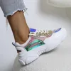 Summer Women Sneakers Fashion Wygodne buty zwykłe cekiny dziewczyna oddychająca platforma buty damskie buty wulkanizowane 240117