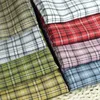 Mikro-elastyczna tkanina w kratę według miernika dla JK mundure spódnice koszule odzieży szycie tr British Style miękki dekoracyjny materiał różowy 240116