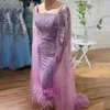 Serene Hill Lilac Mermaid Knöchellanges Midi-Federperlen-Luxus-Abendkleid mit Cape-Kleidern für Damenparty LA71841 240116