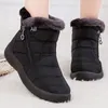 Dameslaarzen Warme waterdichte snowboots Winter Casual Lichtgewicht Naakte laarzen Mode Sleehak Pluche Katoenen Laarzen Schoenen 240116