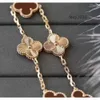 Diseñador Van Clover Jewelry Clef Cleef Pulsera Pulseras de trébol de cuatro hojas Nuevo Doble cara Fourleaf Cinco flores Mujeres Titanio Acero Mano Regalos de lujo para Girlfri