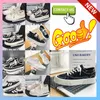 Diseñador Casual Trainer Plataforma lienzo Zapatillas deportivas Zapatos de tabla para mujeres hombres Patchwork Antideslizante resistente al desgaste Blanco Negro College size39-44