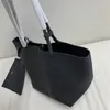 Tasarımcı Tote Crossbody Çanta Çanta Kemer Çantası Küçük Rulo Tepsisi Satır Büyük Kapasiteli Çanta Kova Torbası Minimalist Tasarım Beyaz Seyahat Lüks Tote Çanta