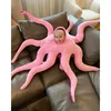 Octopus Throw Pillow Animal de peluche Lindo bebé Octopus Wearable Throw Pillow Jumbo Juguete de peluche grande Regalo de fiesta de cumpleaños para niños 240117