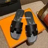 2024 Famous Designer Women Sandals Leather Flats Ladies Woman Room Outdoor Classic Luxury Paris Tory Design sandale Black Brown Slides Sliders